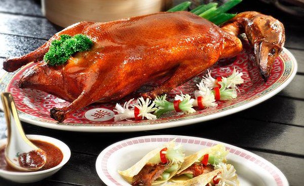 Bebek Peking: Keunikan dan Kelezatan dari Masakan Klasik Tiongkok