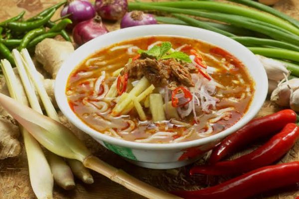 Penang Assam Laksa: Hidangan Kuliner yang Memikat dengan Cita Rasa Khas Malaysia