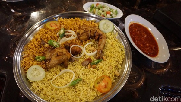 Tempat Makan Nasi Biryani Terlezat di Tangerang Selatan