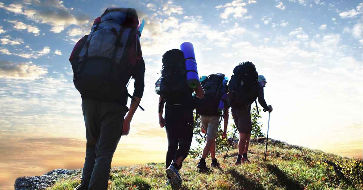 Perlengkapan Naik Gunung