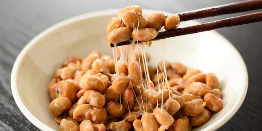 Natto: Fermentasi Kedelai yang Unik dan Bergizi dari Jepang